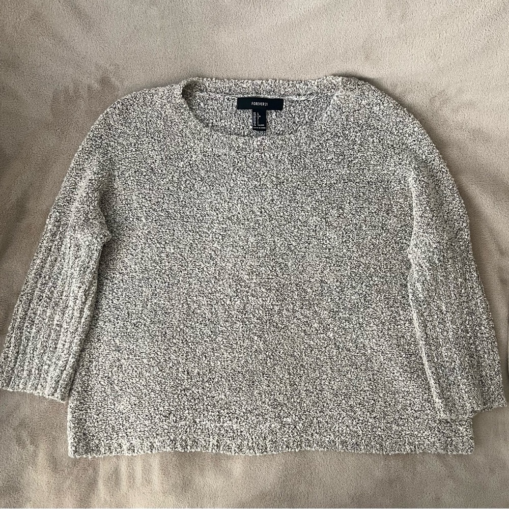 Forever 21 Women's Cream Crew Neck Sweater L
